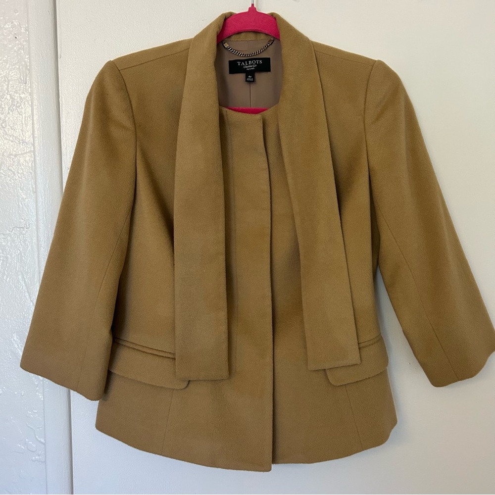 🛍SALE🛍 Talbots Women's Camel Blazer